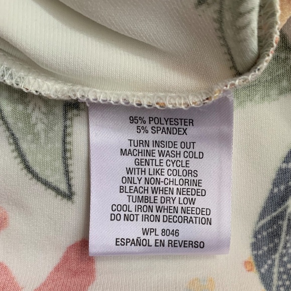 🌼Thalia Sodi women’s sexy top w/cut out sleeves NWOT - Picture 6 of 6